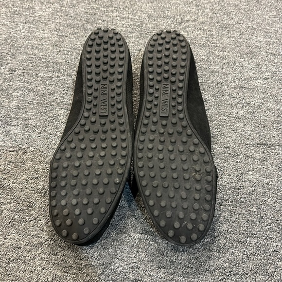 Size 9 NineWest black flats - Picture 5 of 5
